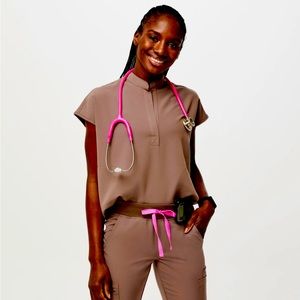 Women’s Figs Scrub Set